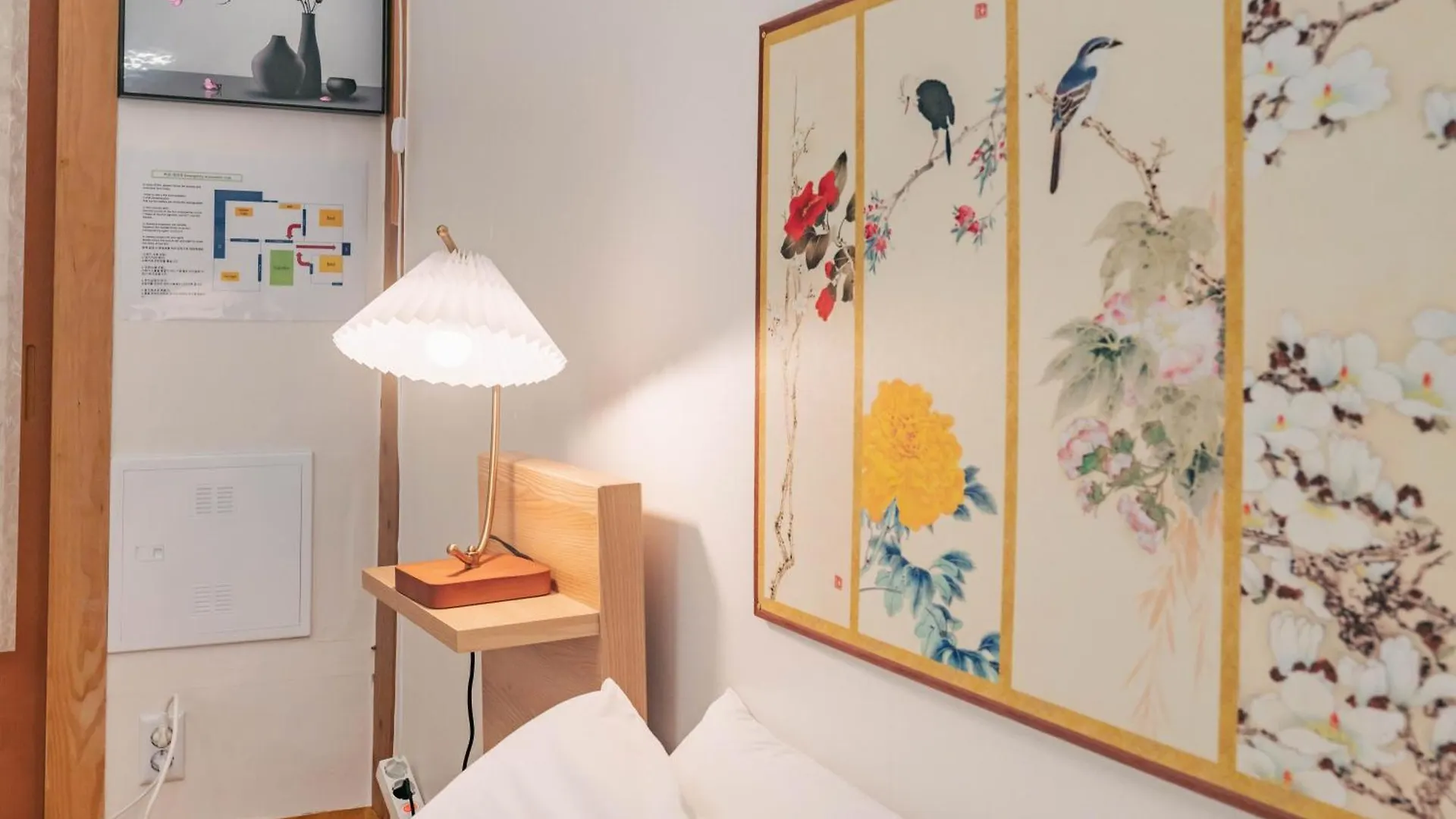 Traditional Family Hanok, Moonlight Fragrance 首爾