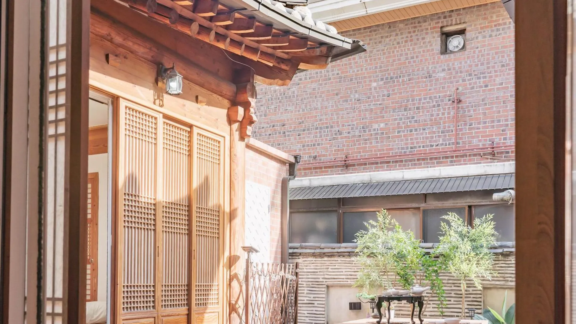 Traditional Family Hanok, Moonlight Fragrance Seul